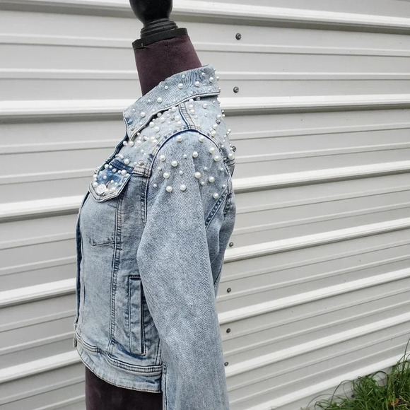 Urban Closet Women's Jewel Beaded Stretch Denim Jacket Crop Light Wash Sz S - Picture 8 of 13